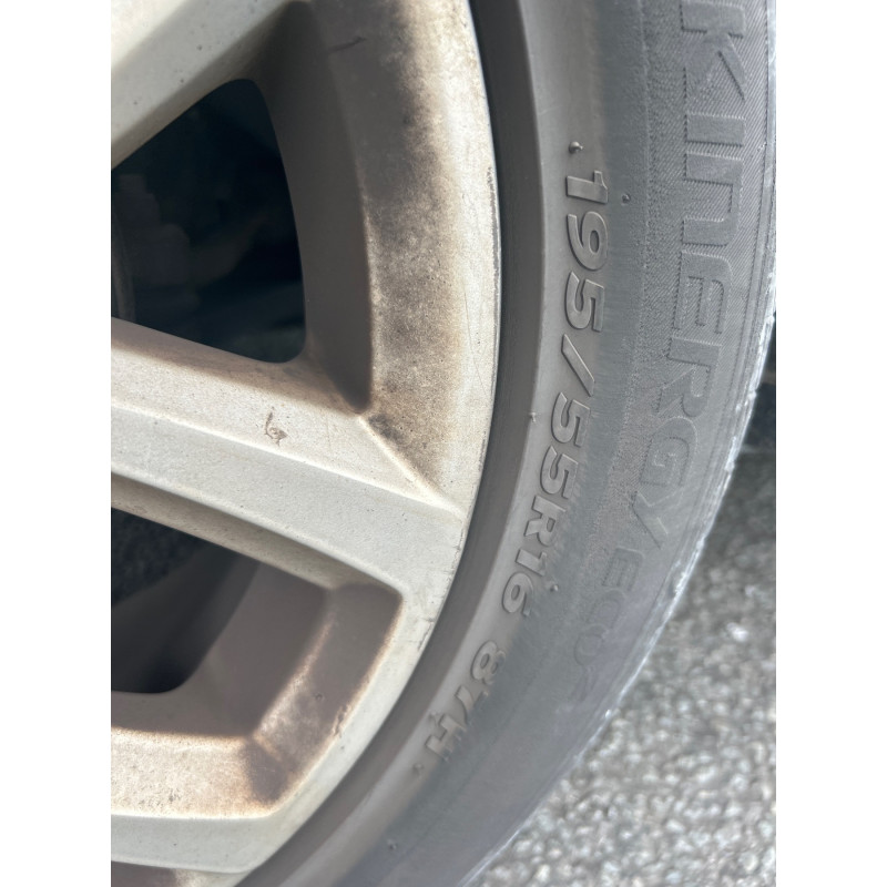 RENAULT CLIO 4 PHASE 2 BREAK 1.5 DCI - 8V TURBO Photo n°9