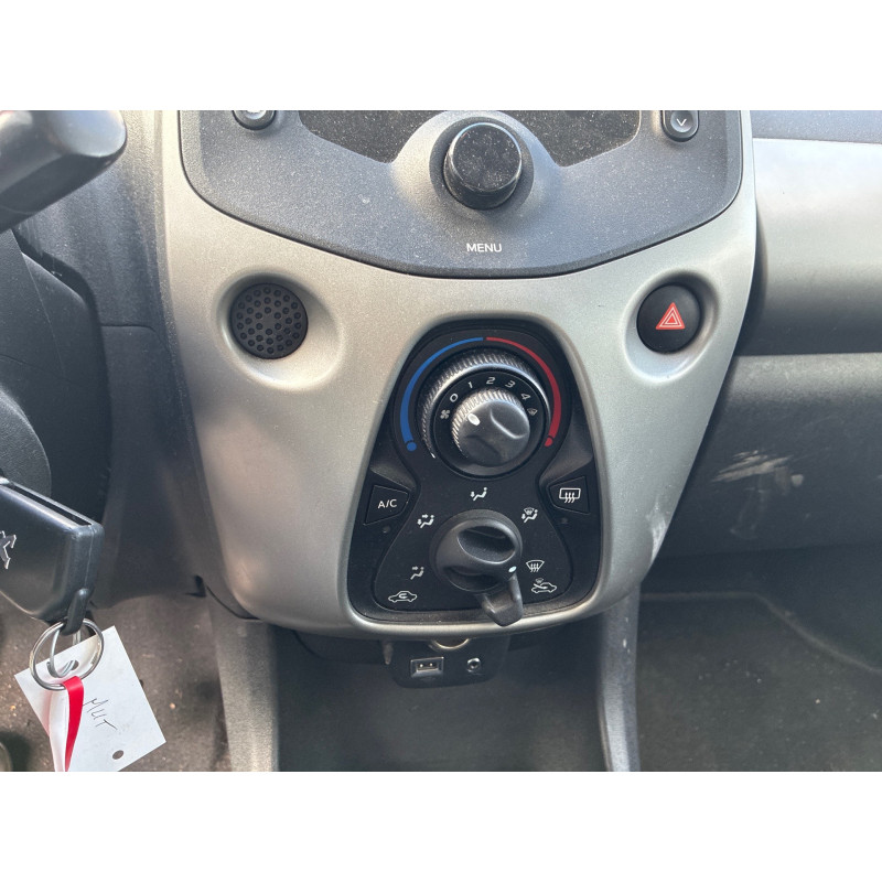 PEUGEOT 108 1.0 VTI - 12V Photo n°3