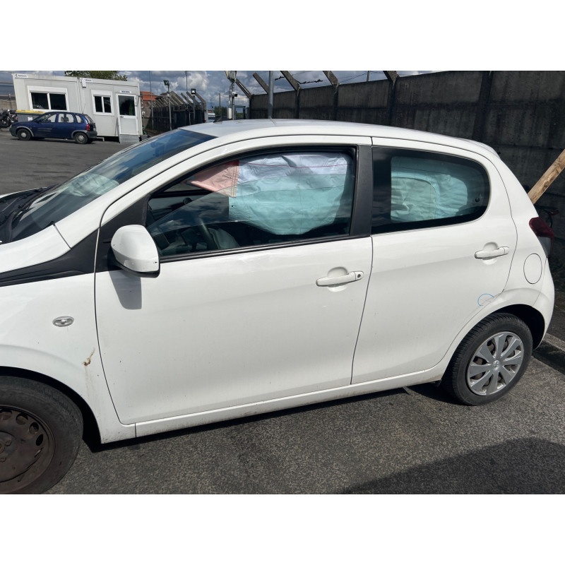 PEUGEOT 108 1.0 VTI - 12V Photo n°11