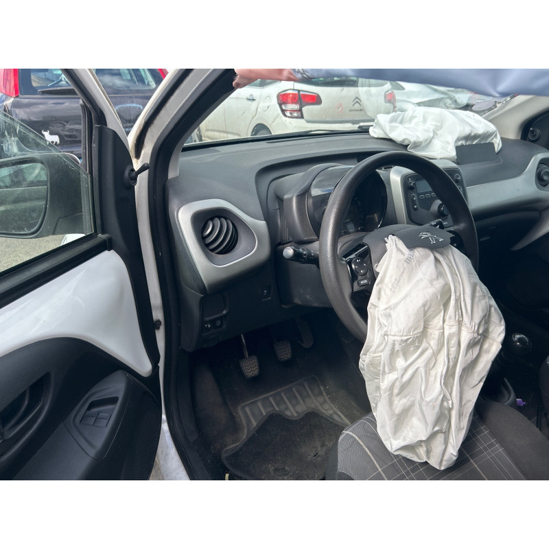 PEUGEOT 108 1.0 VTI - 12V Photo n°14