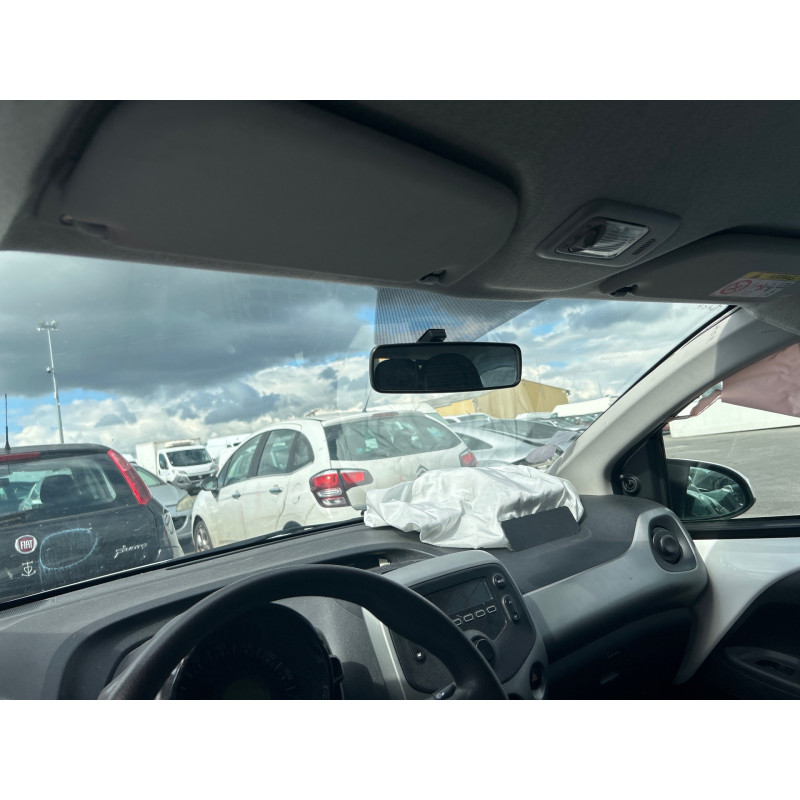 PEUGEOT 108 1.0 VTI - 12V Photo n°18