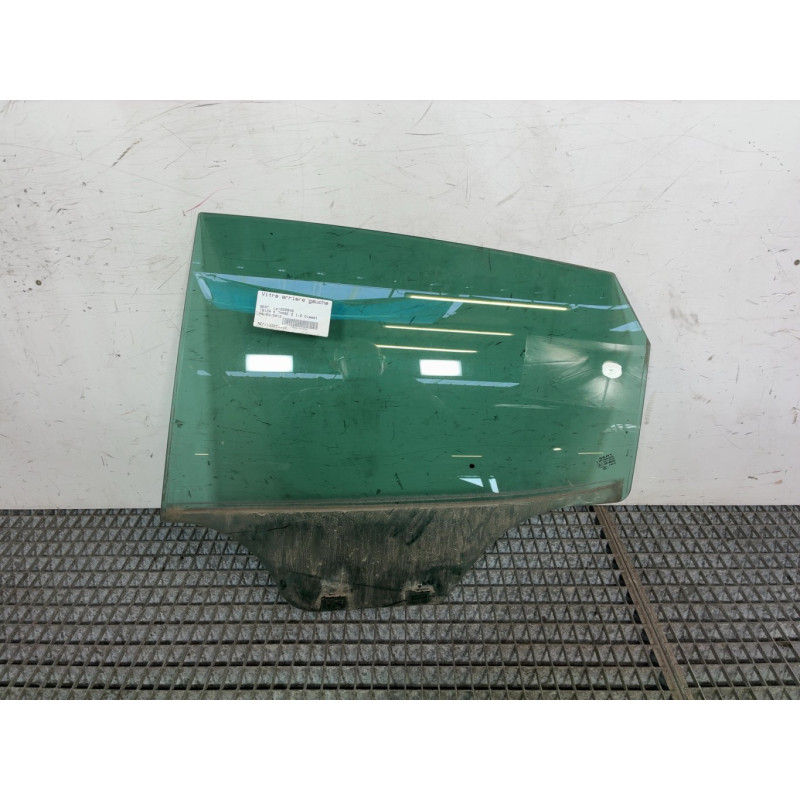 Vitre arriere gauche SEAT IBIZA 4 Photo n°1