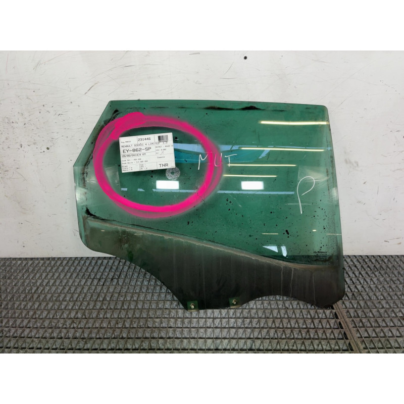 Vitre arriere droit RENAULT SCENIC 4 Photo n°1