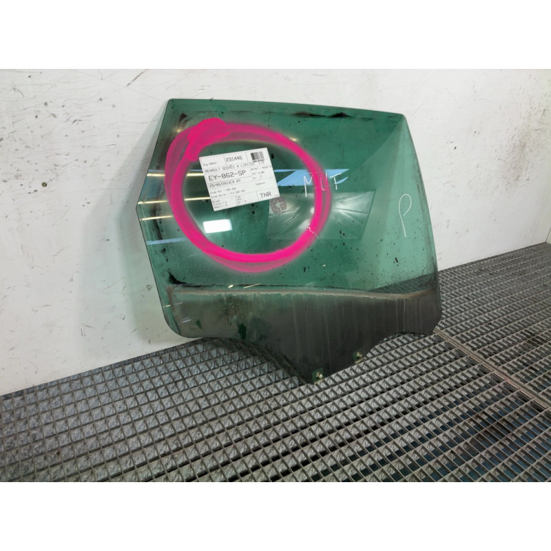 Vitre arriere droit RENAULT SCENIC 4 Photo n°2