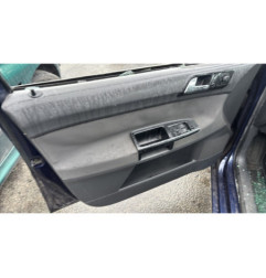 Leve vitre electrique avant gauche VOLKSWAGEN POLO 4