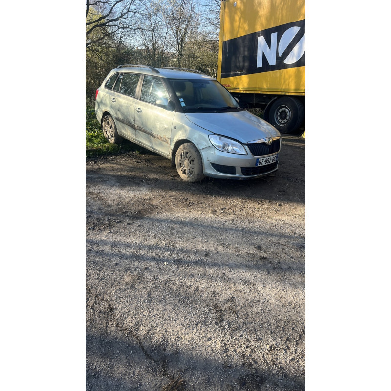 Plage arriere SKODA FABIA 2 Photo n°6