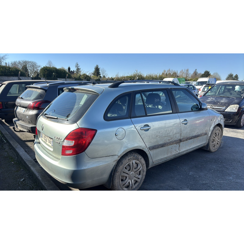 Plage arriere SKODA FABIA 2 Photo n°17