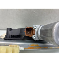 Leve vitre electrique avant droit DACIA SANDERO 3