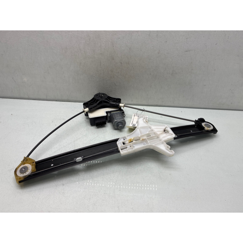 Leve vitre electrique arriere gauche VOLKSWAGEN T-CROSS Photo n°3