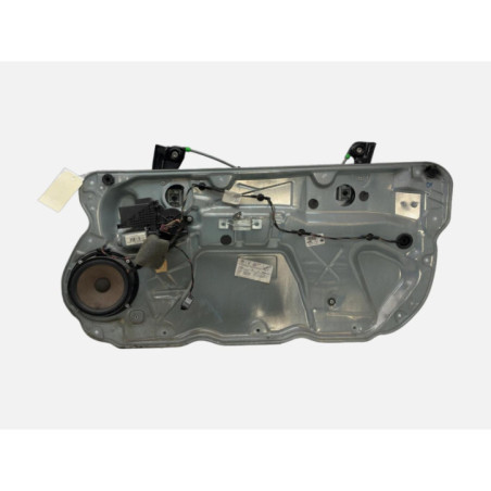Leve vitre electrique avant droit VOLKSWAGEN POLO 4 Photo n°1