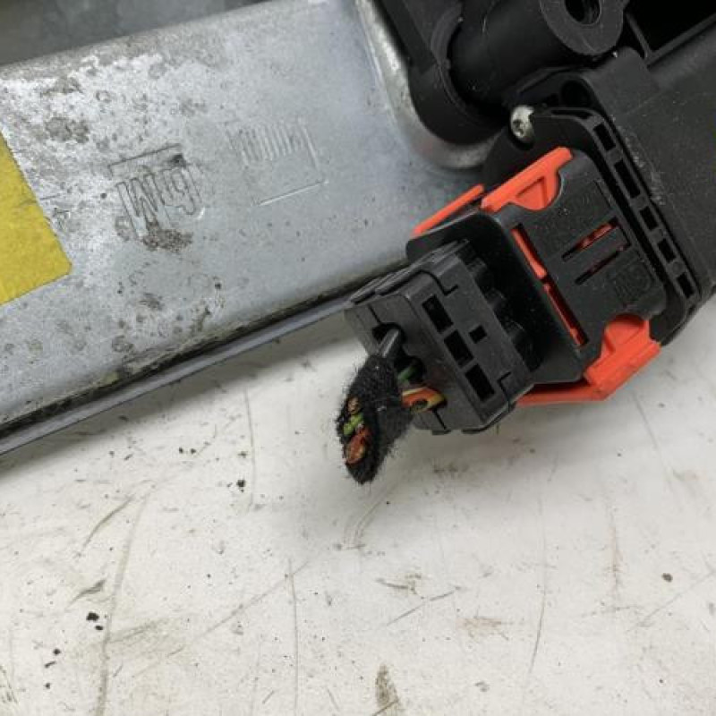Leve vitre electrique avant gauche OPEL CORSA D Photo n°4