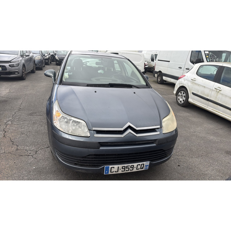Pare boue avant droit CITROEN C4 1 Photo n°12
