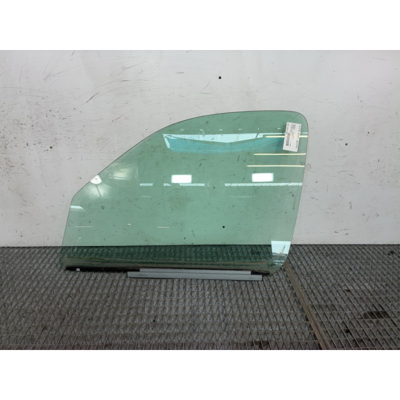 Vitre avant gauche RENAULT KANGOO 1 Photo n°1