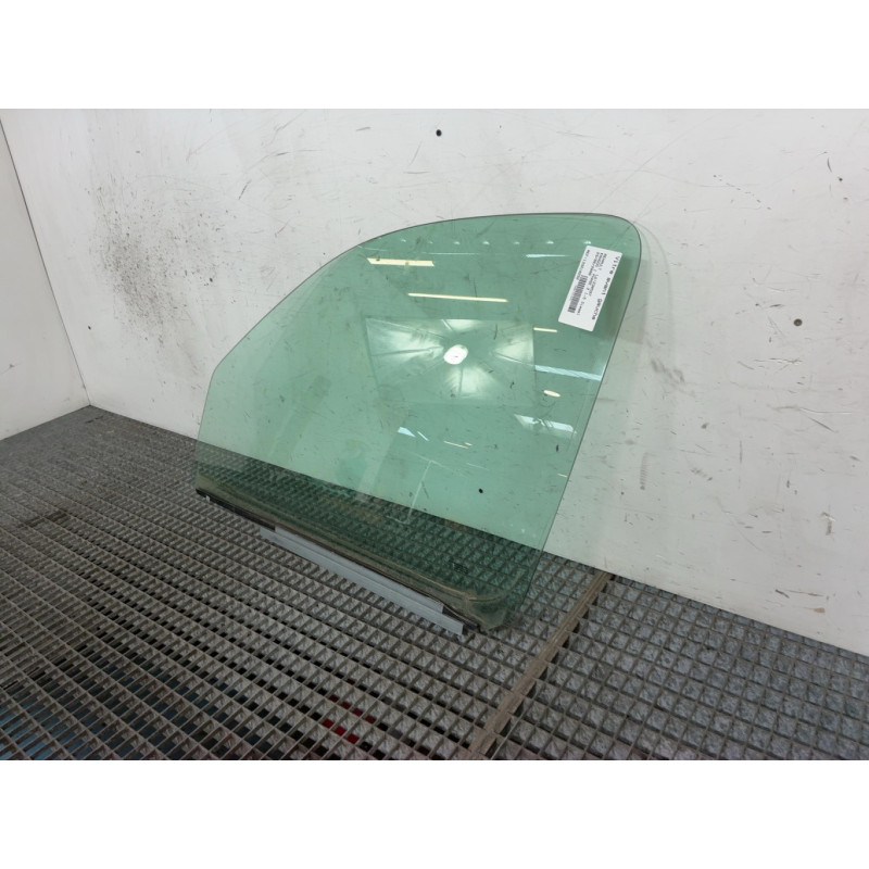 Vitre avant gauche RENAULT KANGOO 1 Photo n°3