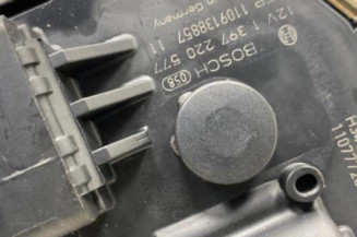 Moteur essuie glace avant droit PEUGEOT 5008 1