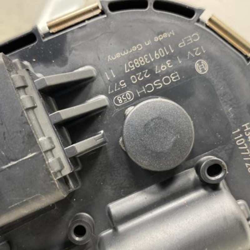 Moteur essuie glace avant droit PEUGEOT 5008 1 Photo n°2