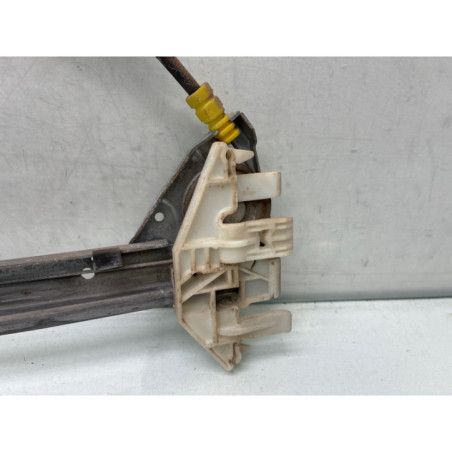 Leve vitre electrique avant gauche PEUGEOT 406 Photo n°1