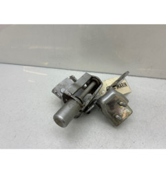 Charniere de porte avant gauche RENAULT CLIO 3 Photo n°1