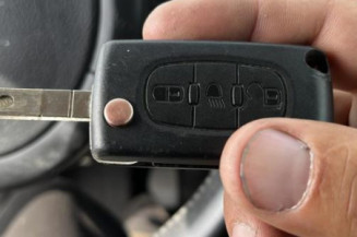 Serrure avant droit CITROEN C4 1