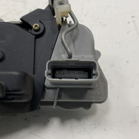 Serrure avant droit PEUGEOT 307