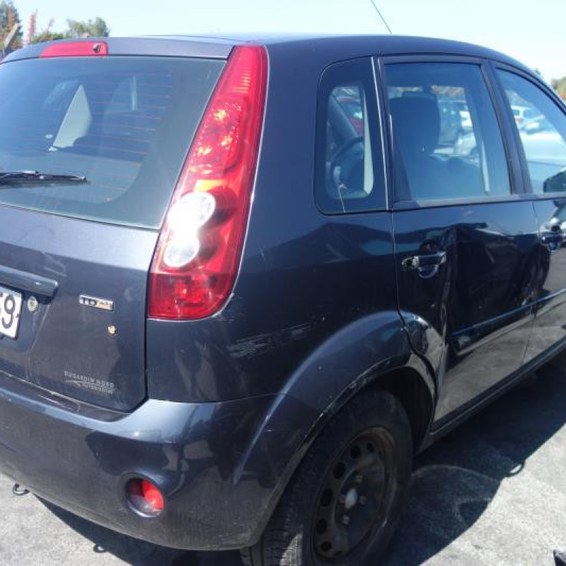 Feu arriere principal droit (feux) FORD FIESTA 5 Photo n°8