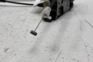 Serrure avant droit PEUGEOT 208 1