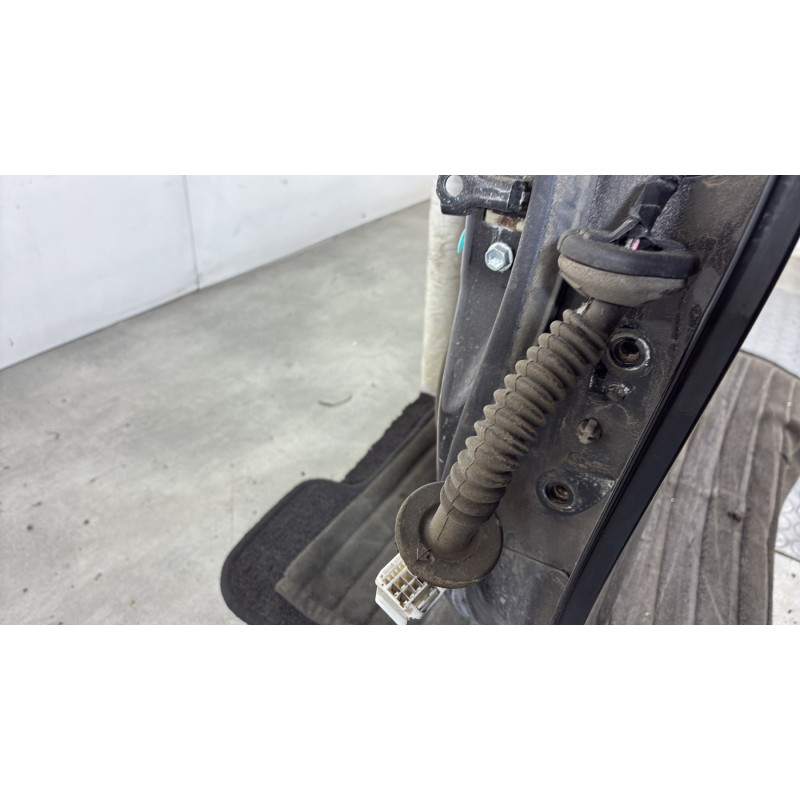 Porte arriere gauche TOYOTA YARIS 2 Photo n°5