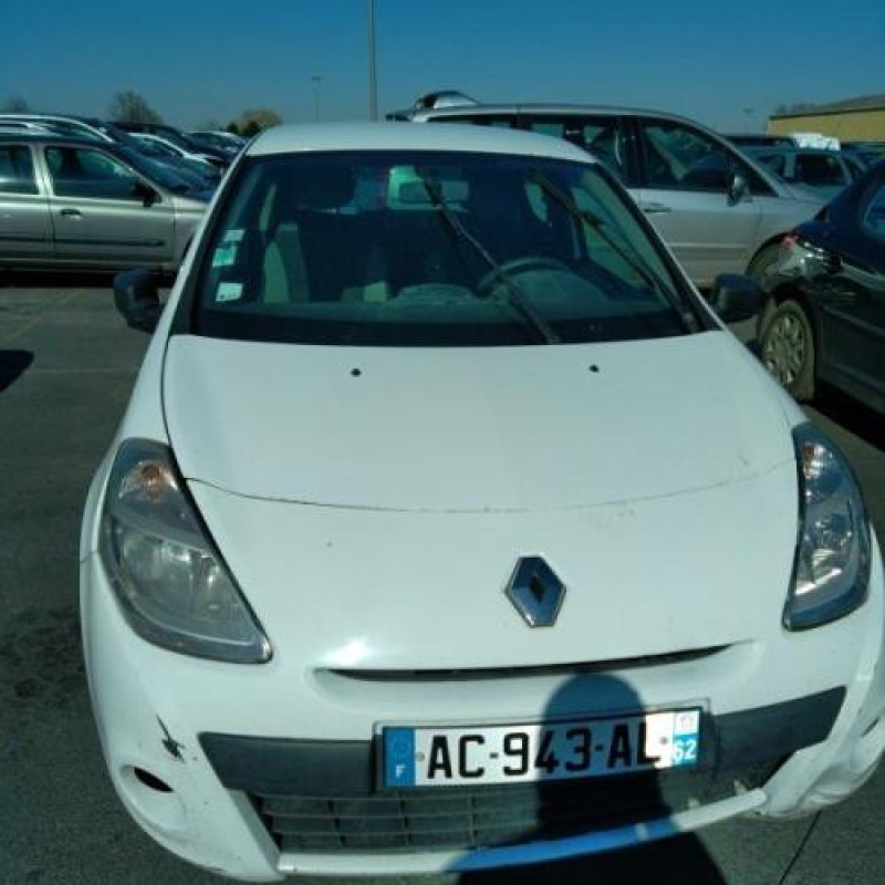 Pretensionneur de ceinture avant droit RENAULT CLIO 3 Photo n°4