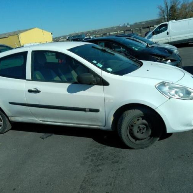 Pretensionneur de ceinture avant droit RENAULT CLIO 3 Photo n°5