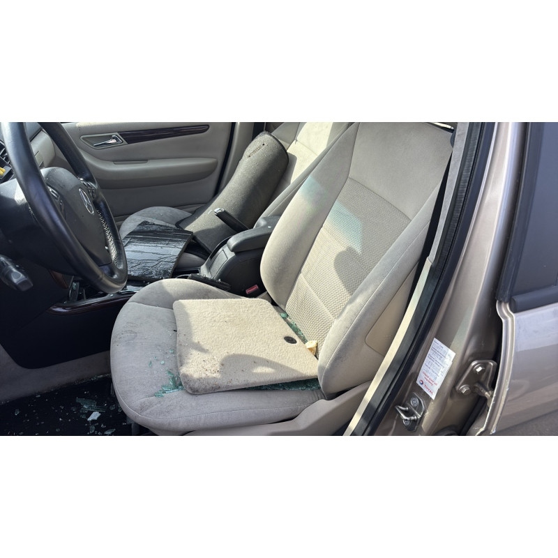 Porte avant gauche MERCEDES CLASSE A 169 Photo n°19