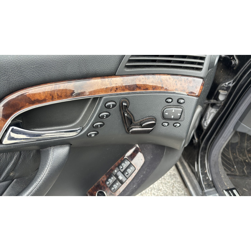 Porte avant droit MERCEDES CLASSE S 220 Photo n°17