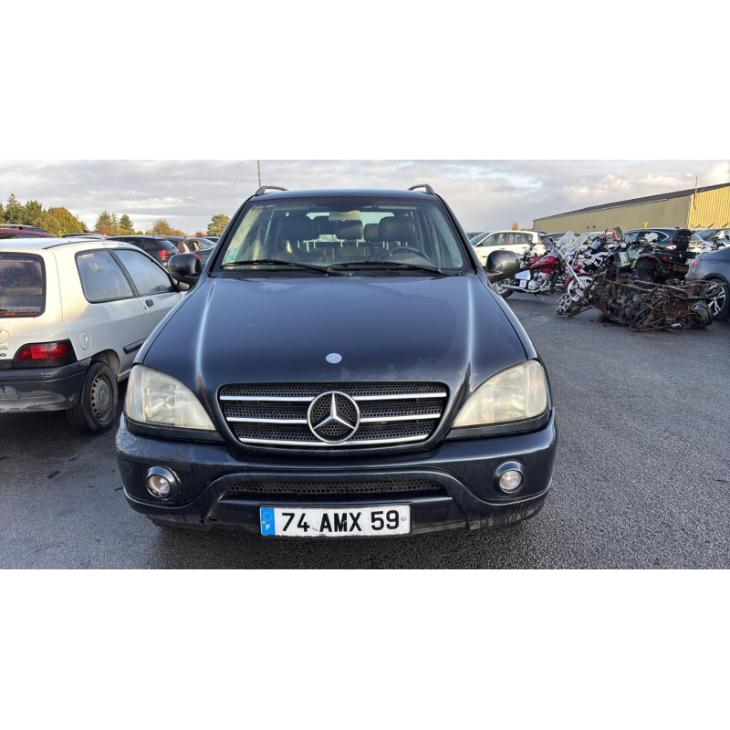 Porte arriere droit MERCEDES CLASSE M 163 Photo n°17