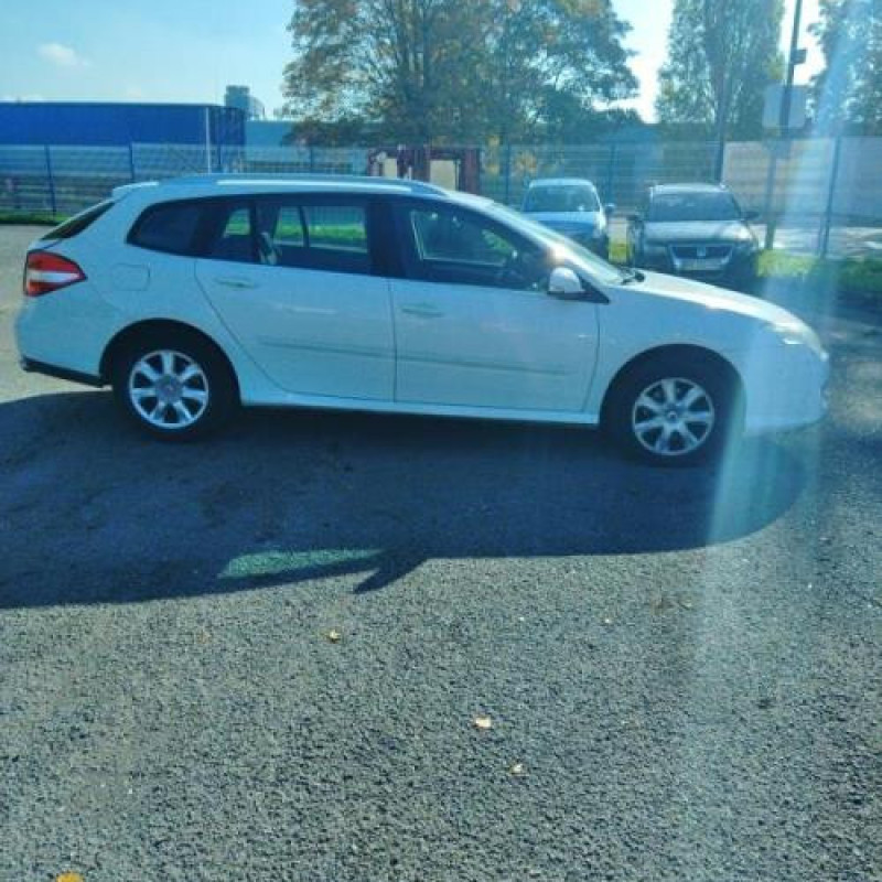 Bras essuie glace arriere RENAULT LAGUNA 3 Photo n°3
