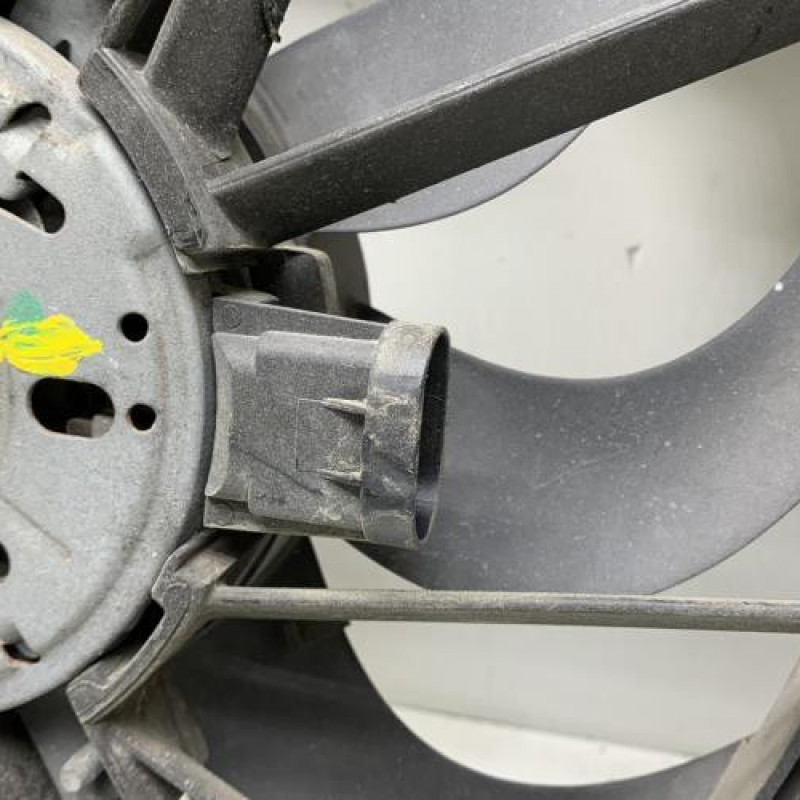 Moto ventilateur radiateur RENAULT LAGUNA 3 Photo n°4