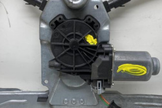 Leve vitre electrique avant droit RENAULT CLIO 3