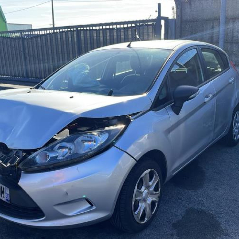 Compresseur clim FORD FIESTA 6 Photo n°8