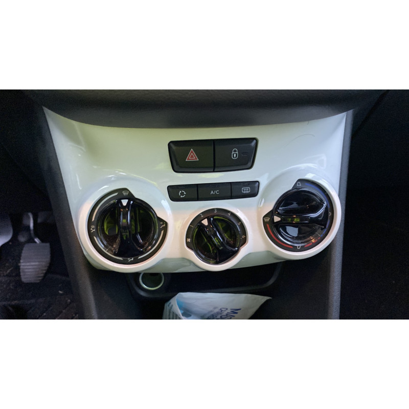 Porte avant droit PEUGEOT 208 1 Photo n°19