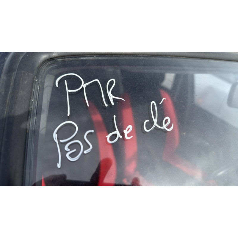 Porte avant droit PEUGEOT 205 Photo n°18