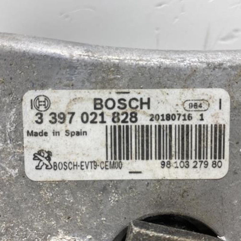 Moteur essuie glace avant PEUGEOT 308 2 Photo n°2