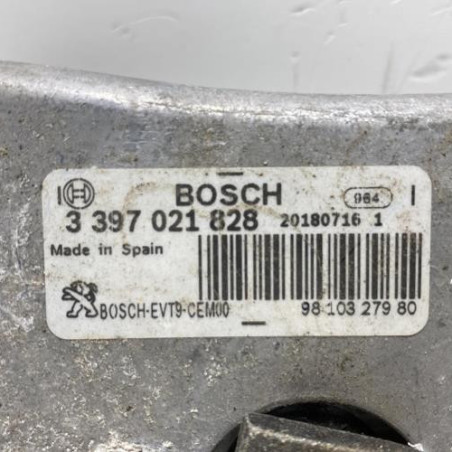 Moteur essuie glace avant PEUGEOT 308 2