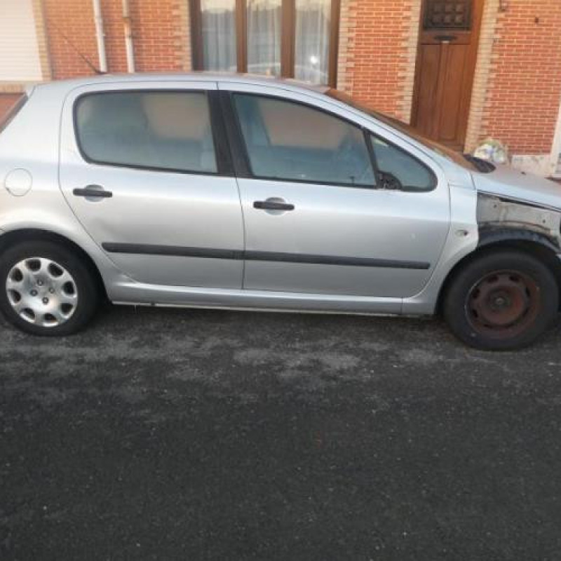 Boitier servitude moteur (BSM) PEUGEOT 307 Photo n°5