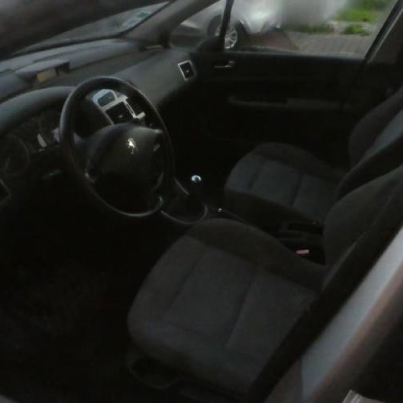 Boitier servitude moteur (BSM) PEUGEOT 307 Photo n°8