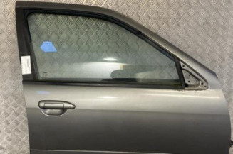 Porte avant droit NISSAN PRIMERA 2 Photo n°1