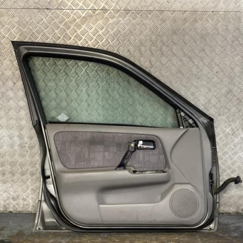 Porte avant gauche NISSAN PRIMERA 2 Photo n°3