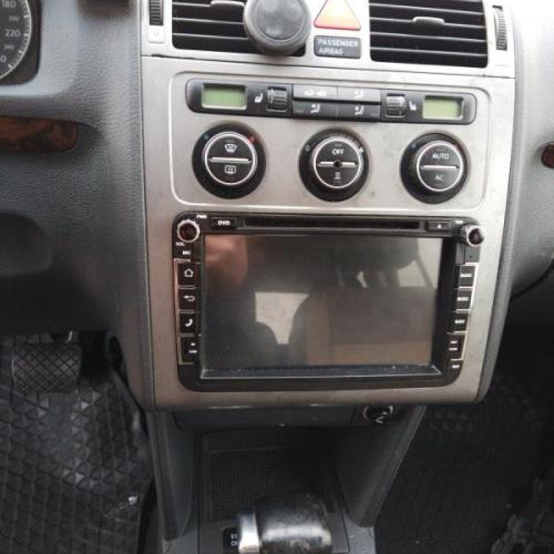 Feu arriere principal gauche (feux) VOLKSWAGEN TOURAN 1 Photo n°15