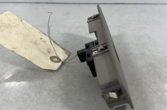 Interrupteur de leve vitre avant droit BMW SERIE 1 E87