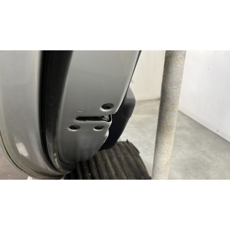 Porte arriere gauche HYUNDAI I 20 1 Photo n°4