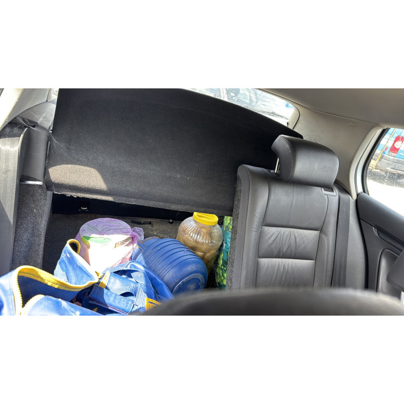 Porte avant droit VOLKSWAGEN GOLF 5 Photo n°19