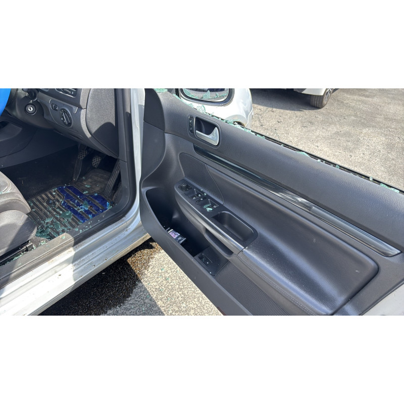 Porte avant droit VOLKSWAGEN GOLF 5 Photo n°20