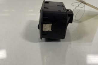 Interrupteur de leve vitre avant gauche OPEL CORSA E